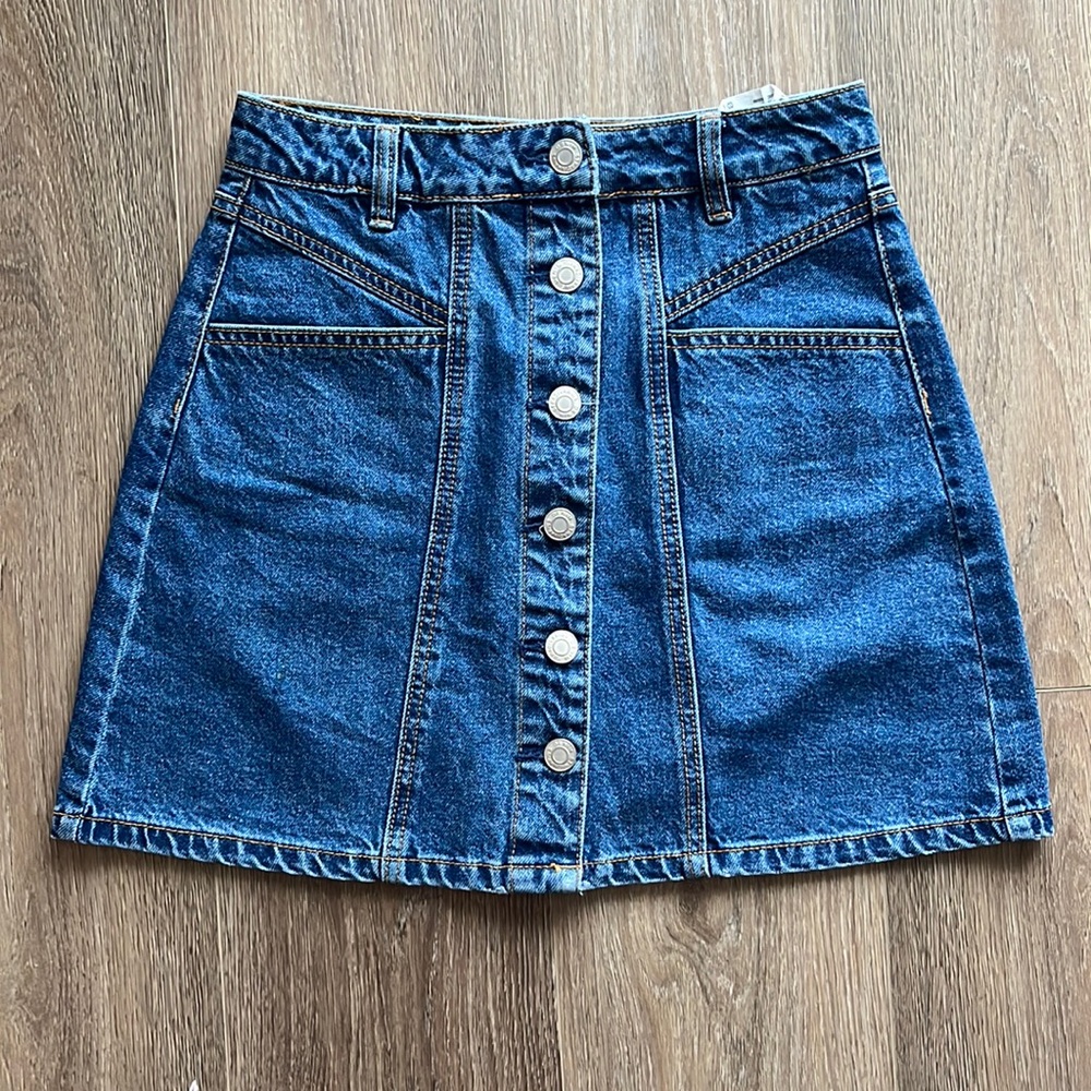 stradivarius Button Front Mini Jean Skirt Size 4 - fits small